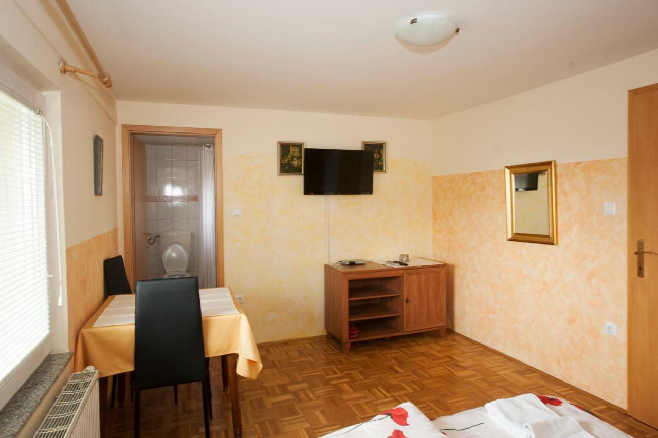 Spodnja Hajdina Guest House Celan מראה חיצוני תמונה